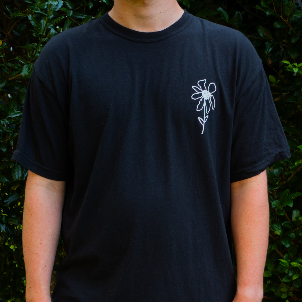 flower tee